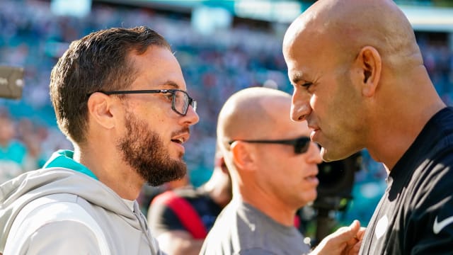 Dolphins' head coach Mike McDaniel and Jets' head coach Robert Saleh